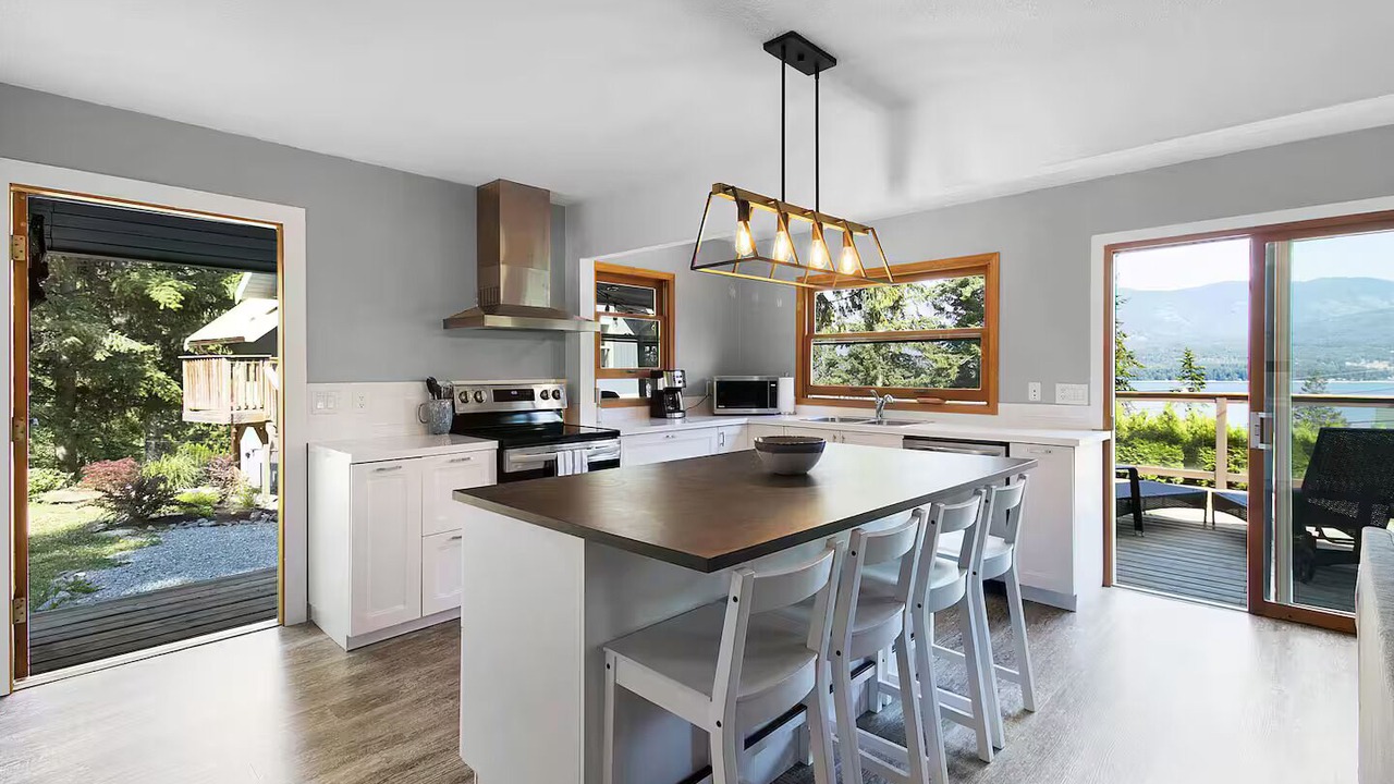 Photo of Kitchen in Blind Bay