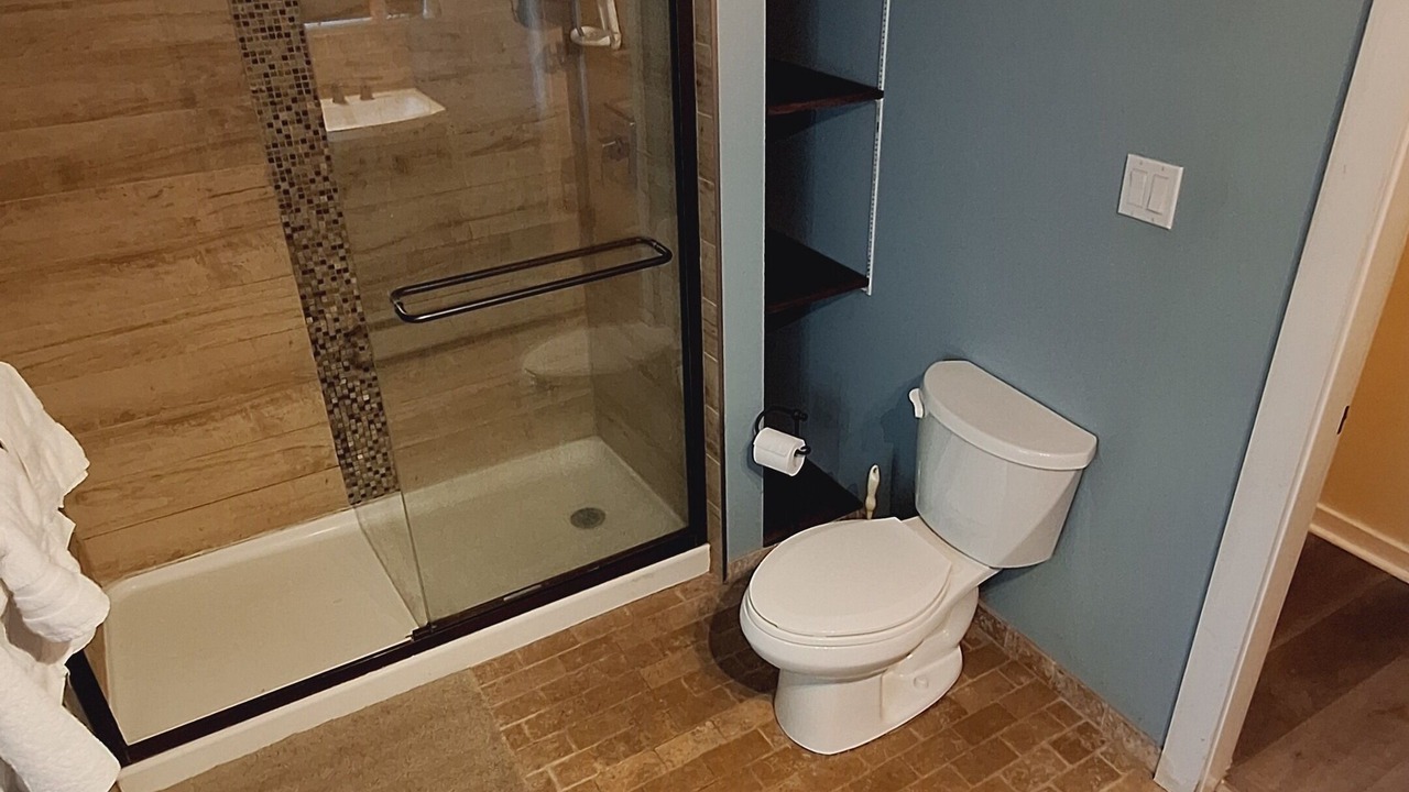 Photo of Bathroom in Marpole
