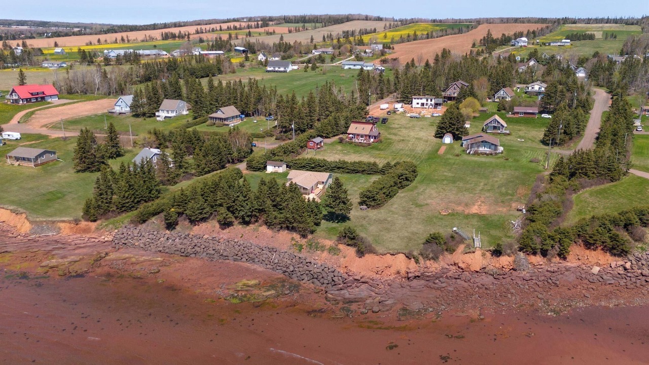 Photo of Outdoor in Canoe Cove