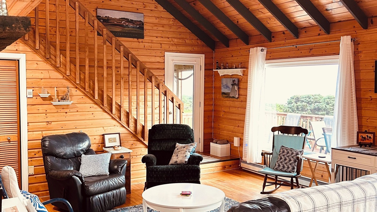 Photo of Livingroom in Canoe Cove