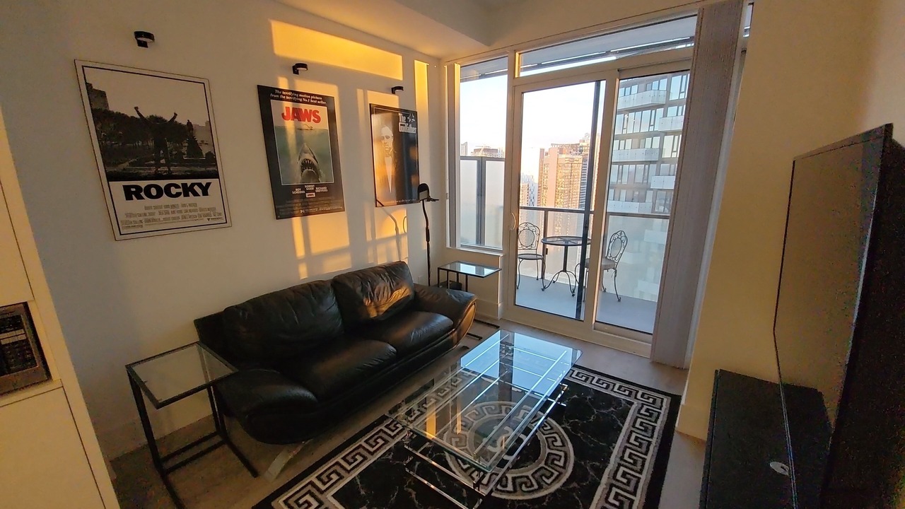 Photo of Livingroom in Wellington Place