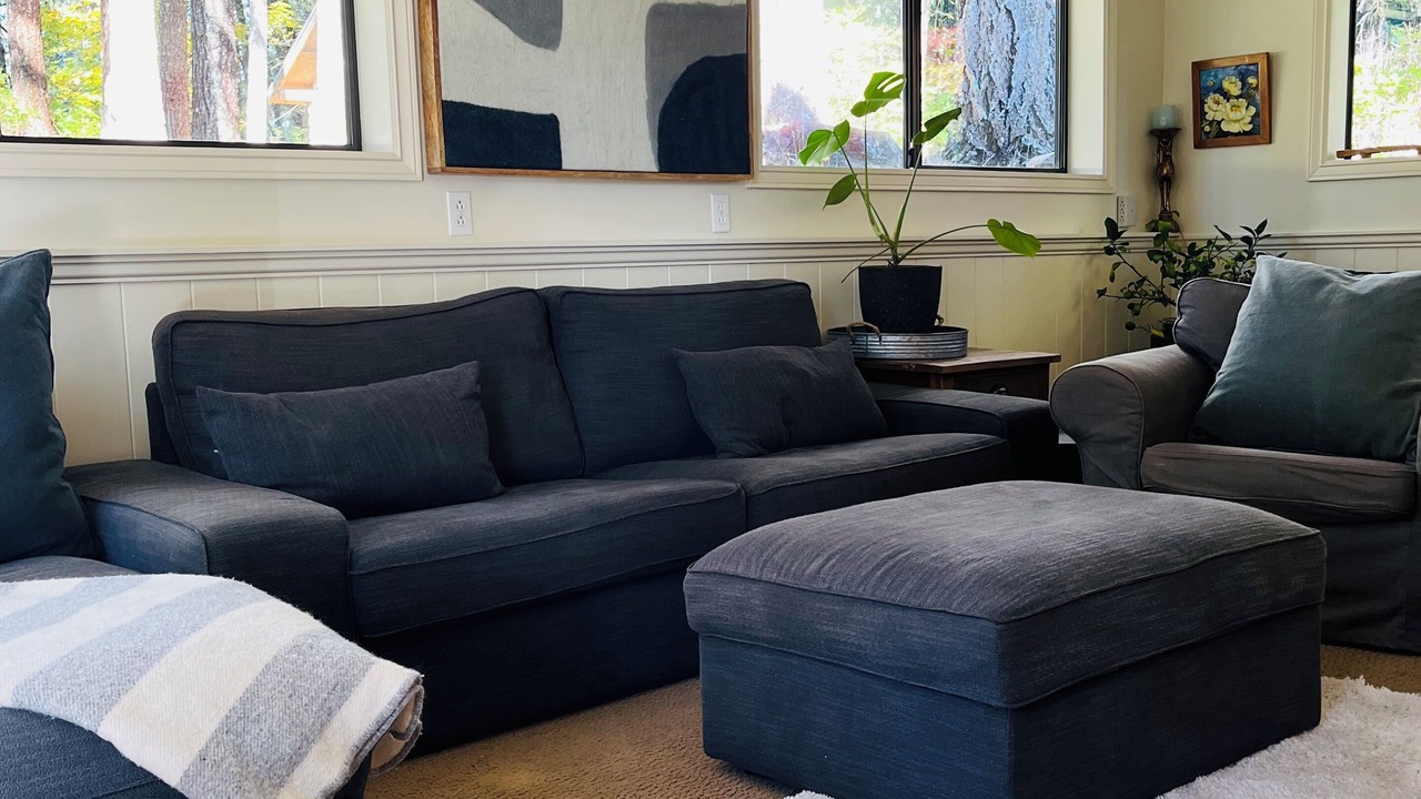 Photo of Livingroom in Courtenay