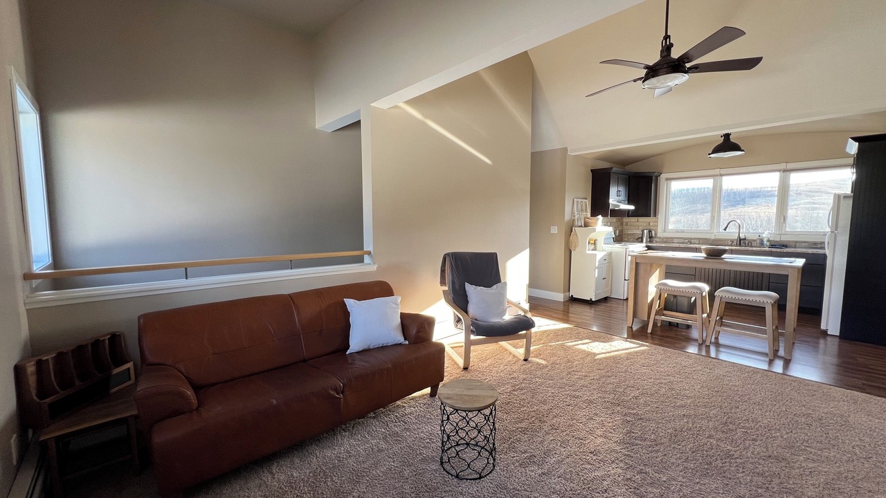 Photo of Livingroom in Priddis