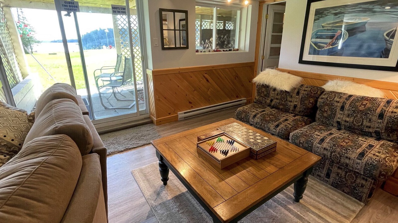 Photo of Livingroom in North Kawartha