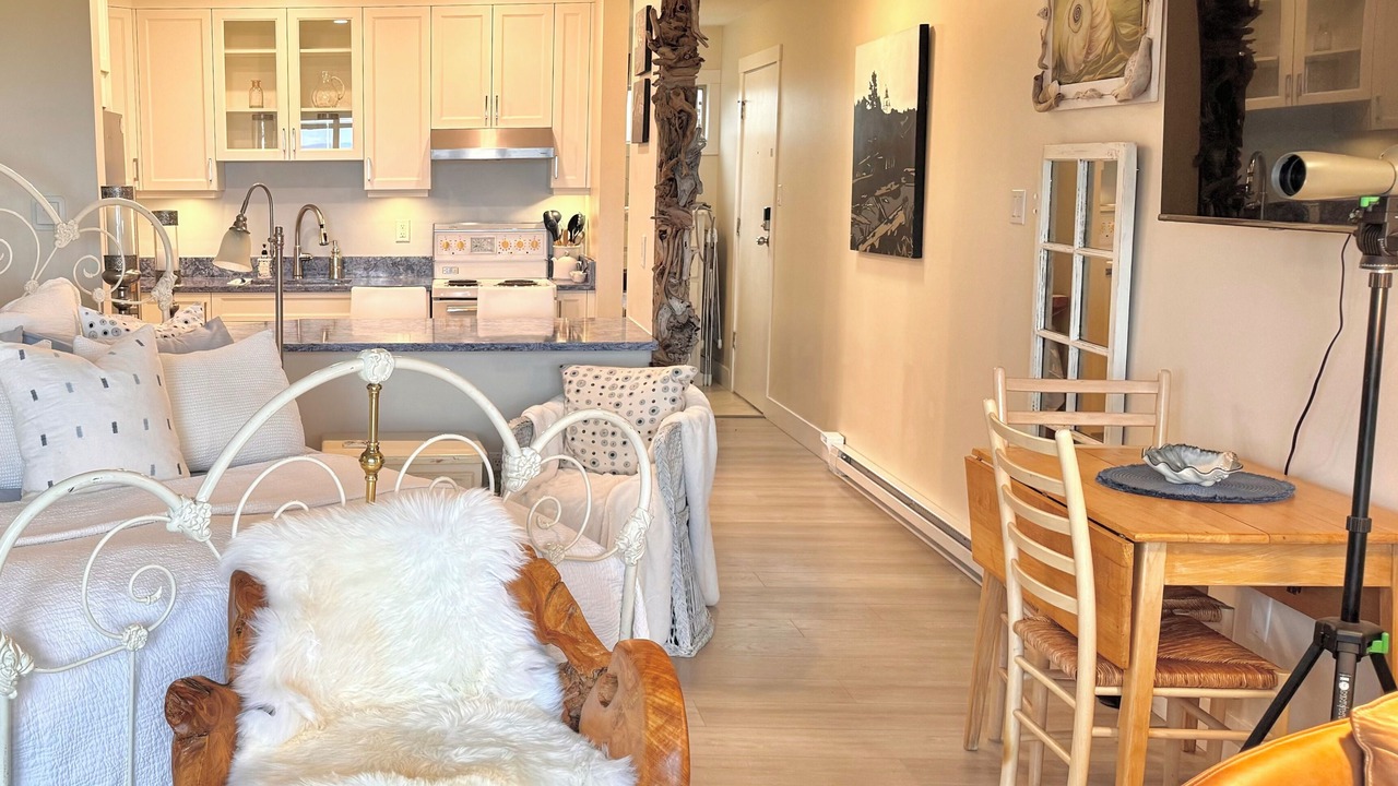Photo of Livingroom in Regional District of Nanaimo