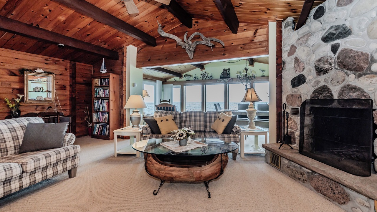 Photo of Livingroom in Lion's Head