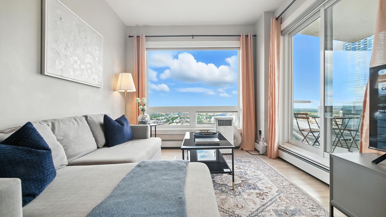 Photo of Livingroom in Downtown Edmonton