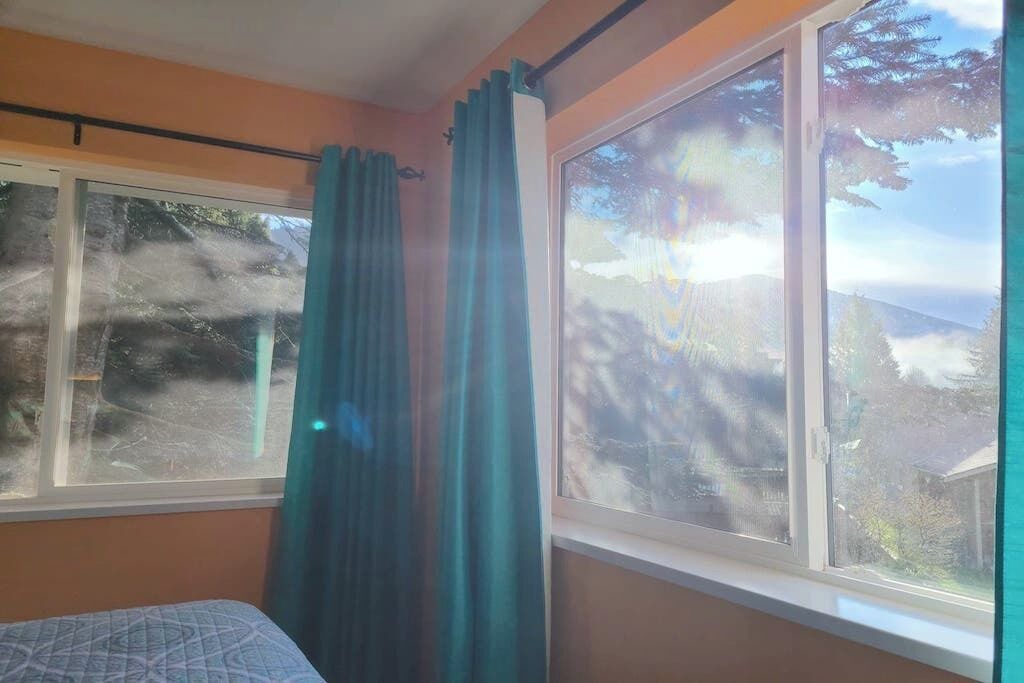 Photo of Bedroom in Brackendale