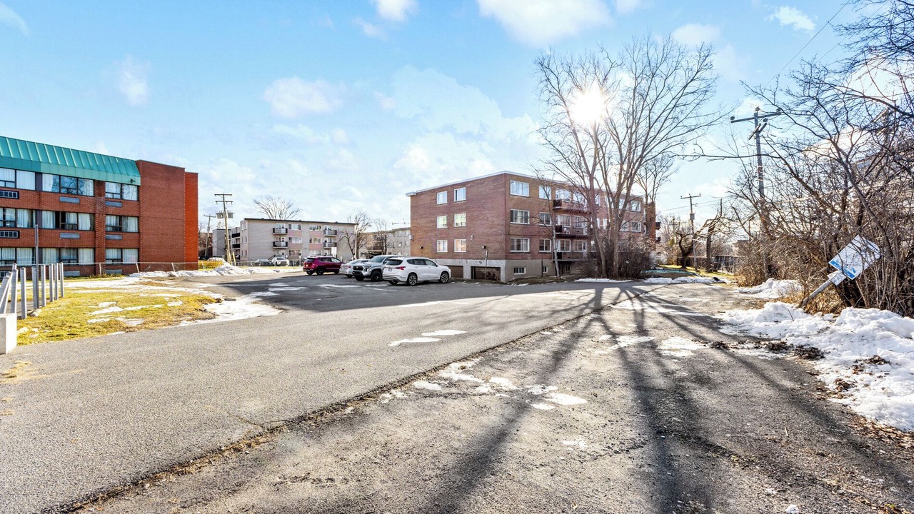 Photo of Outdoor in Dorval