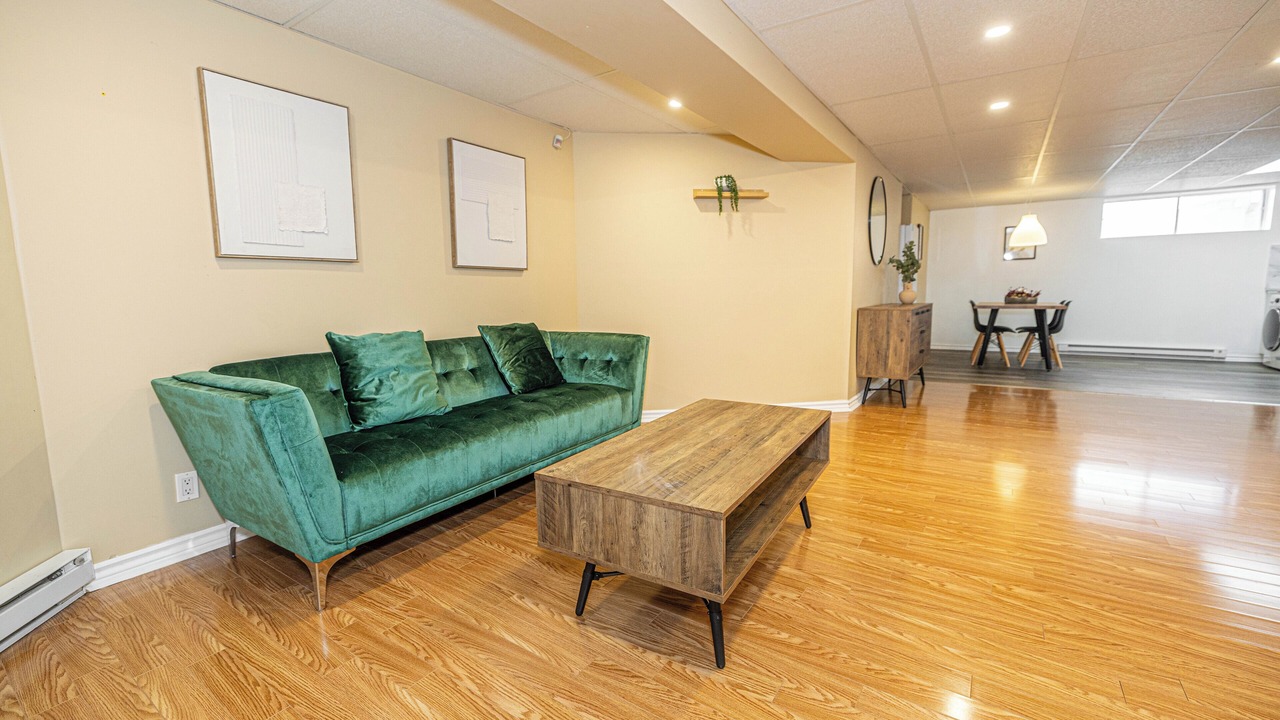 Photo of Livingroom in Brossard