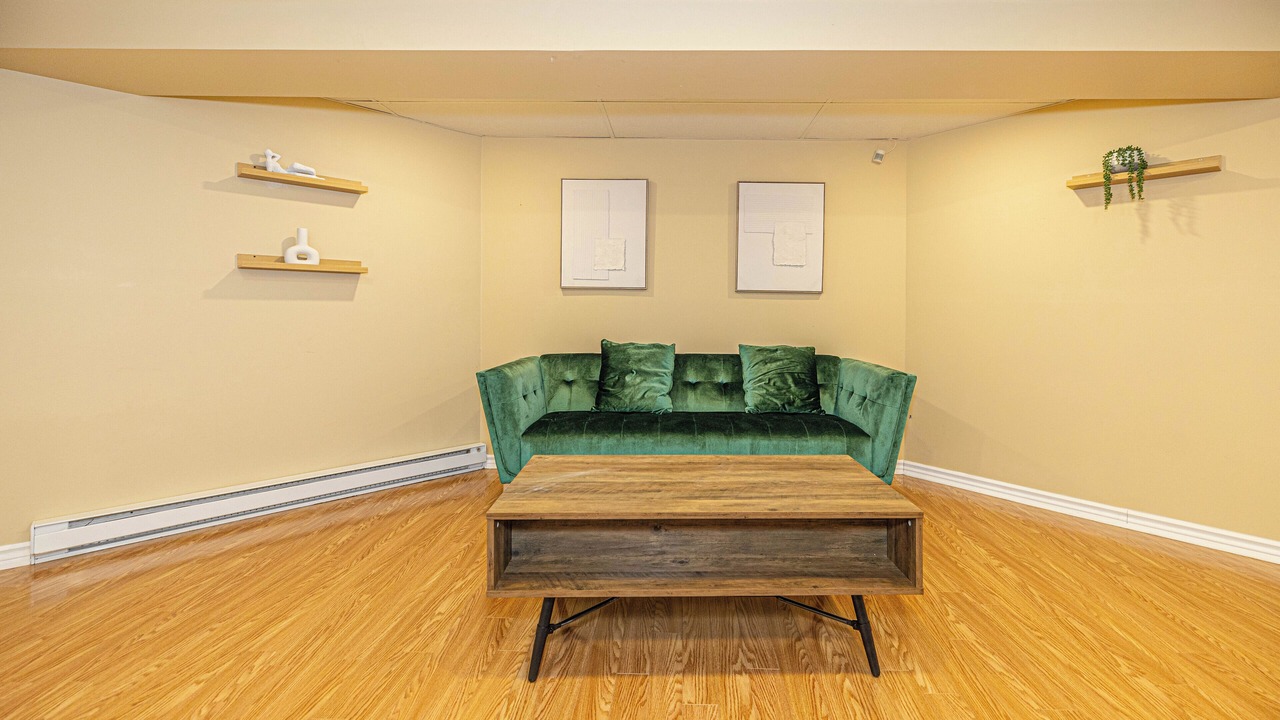 Photo of Livingroom in Brossard
