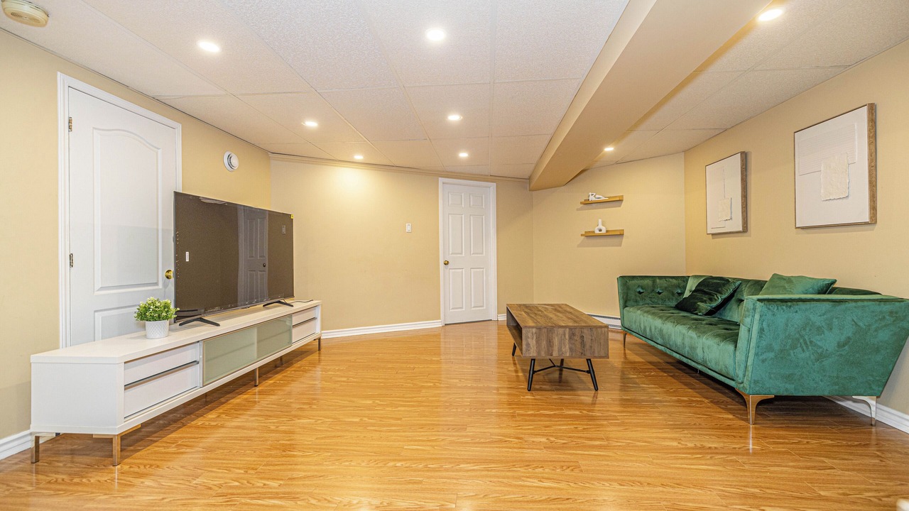 Photo of Livingroom in Brossard