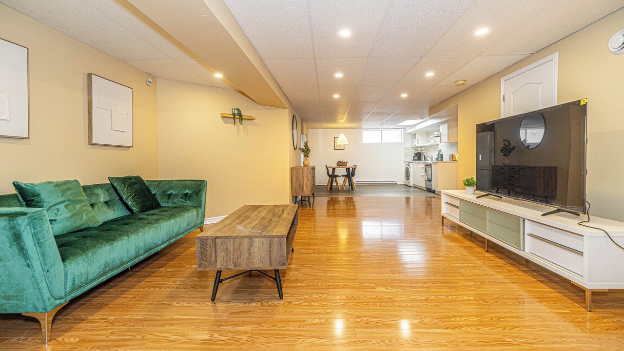 Photo of Livingroom in Brossard