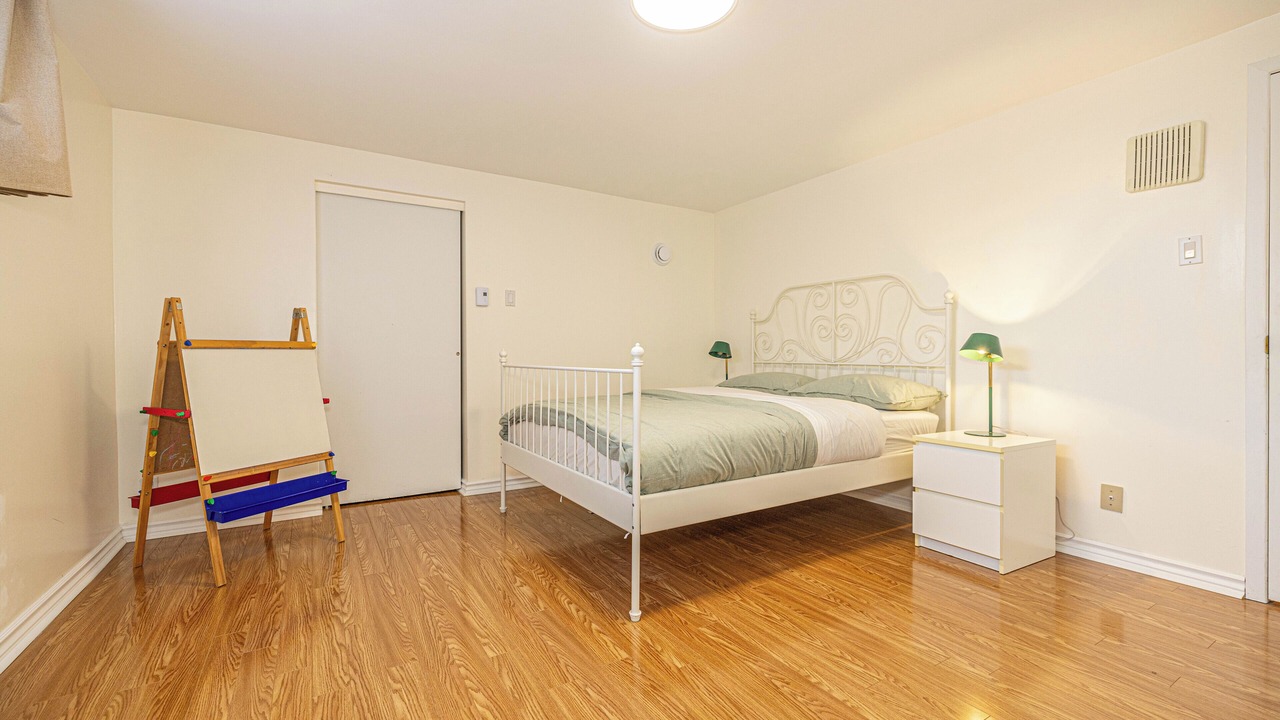 Photo of Bedroom in Brossard