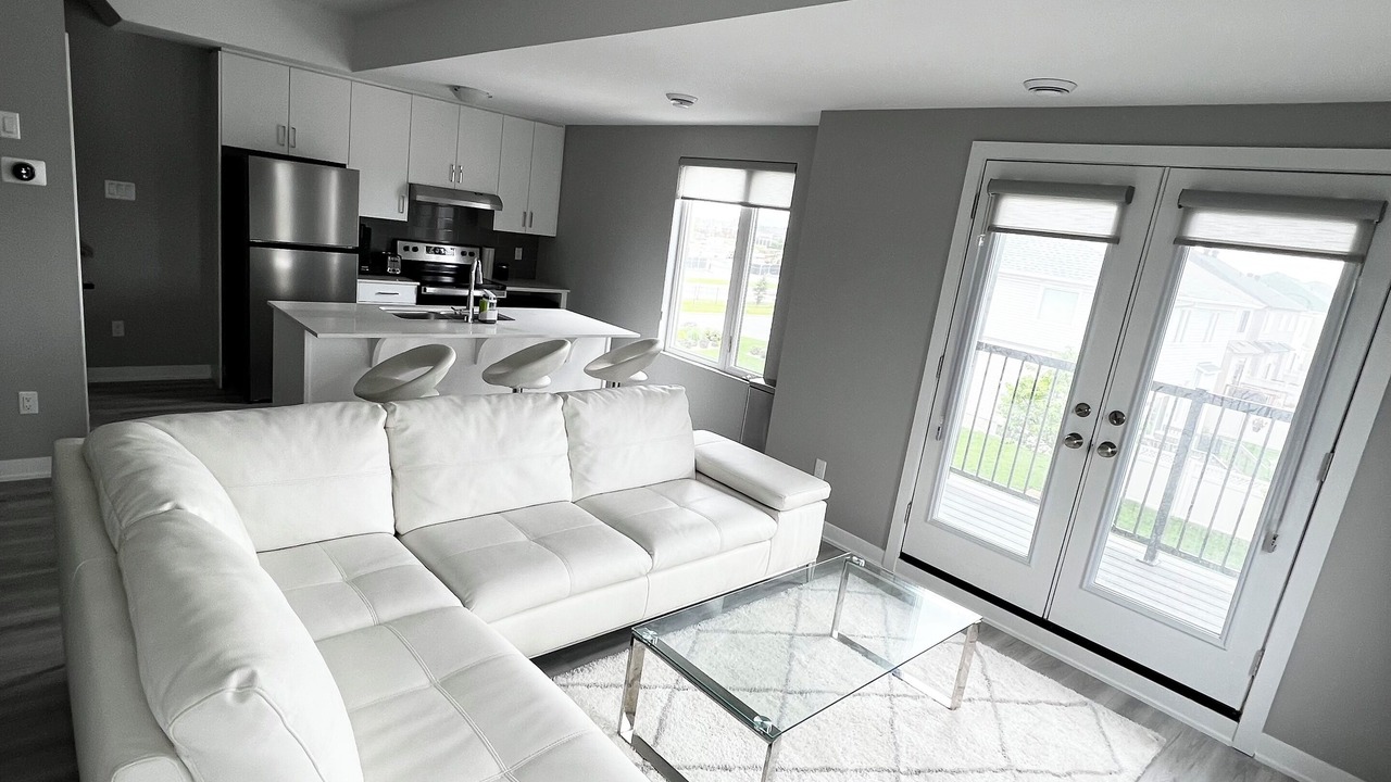 Photo of Livingroom in Ottawa Division