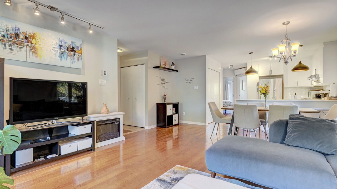 Photo of Livingroom in Pointe-Saint-Charles