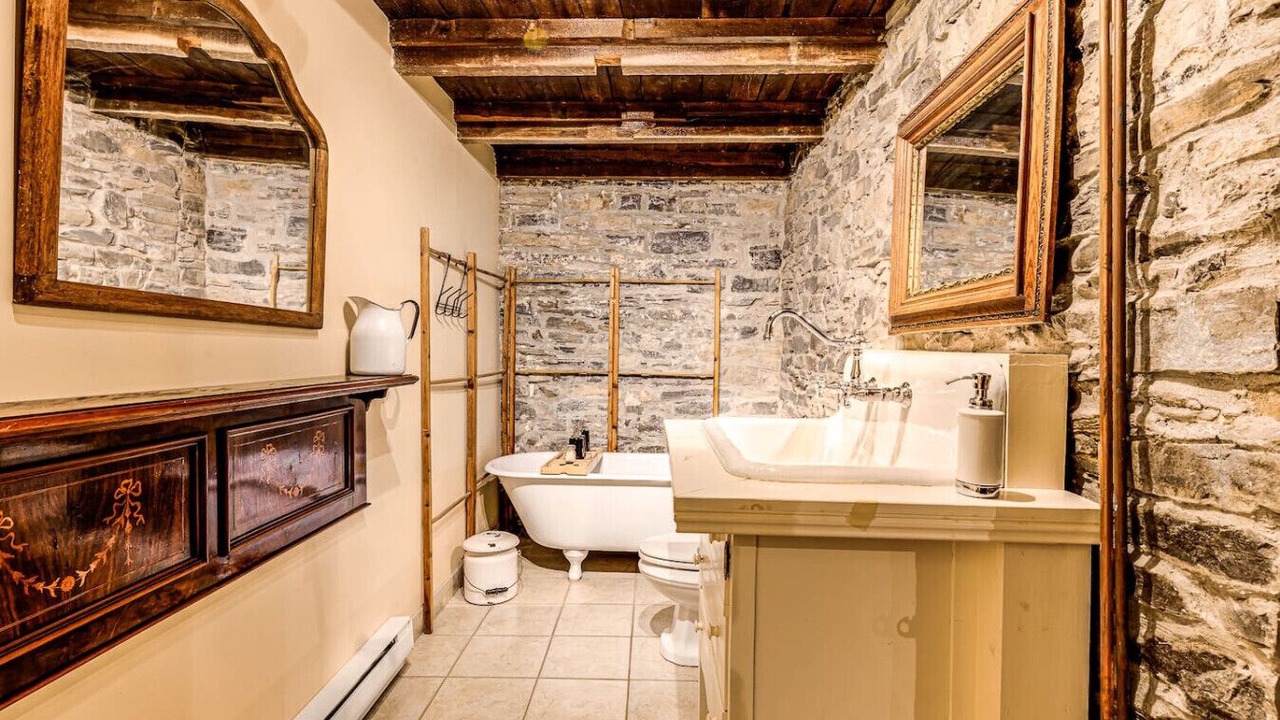 Photo of Bathroom in Chutes-Montmorency