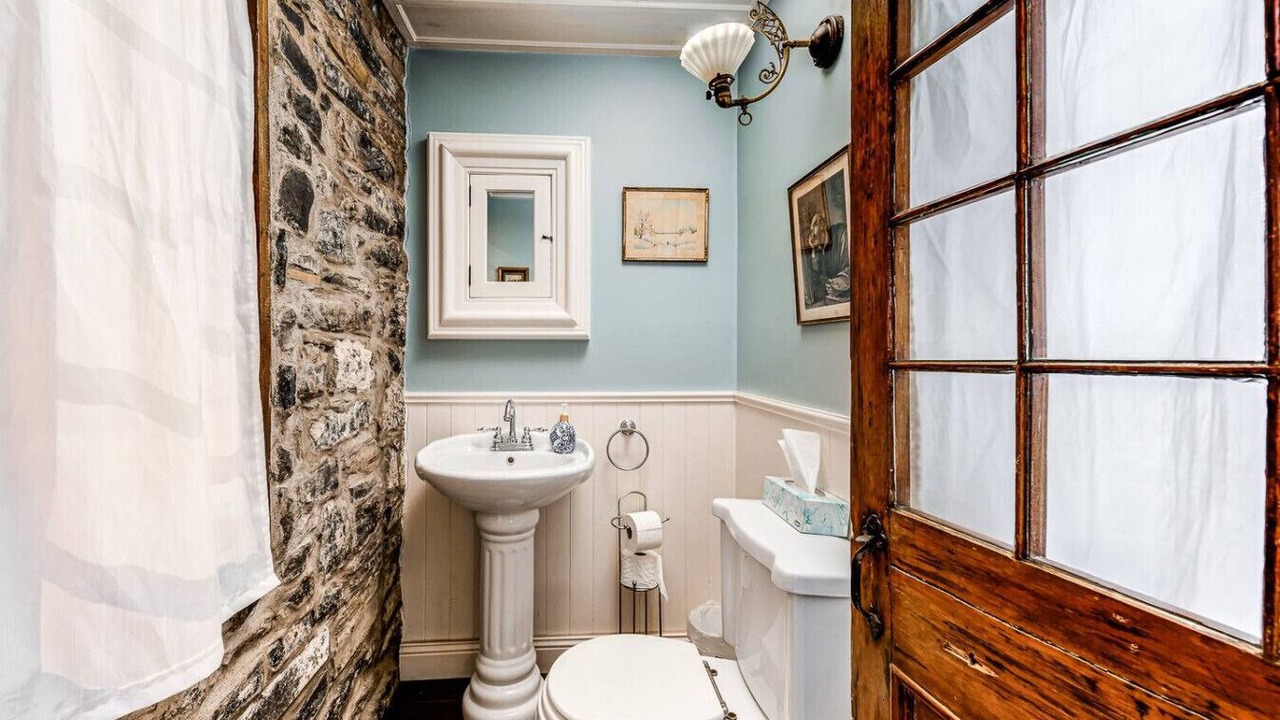 Photo of Bathroom in Chutes-Montmorency