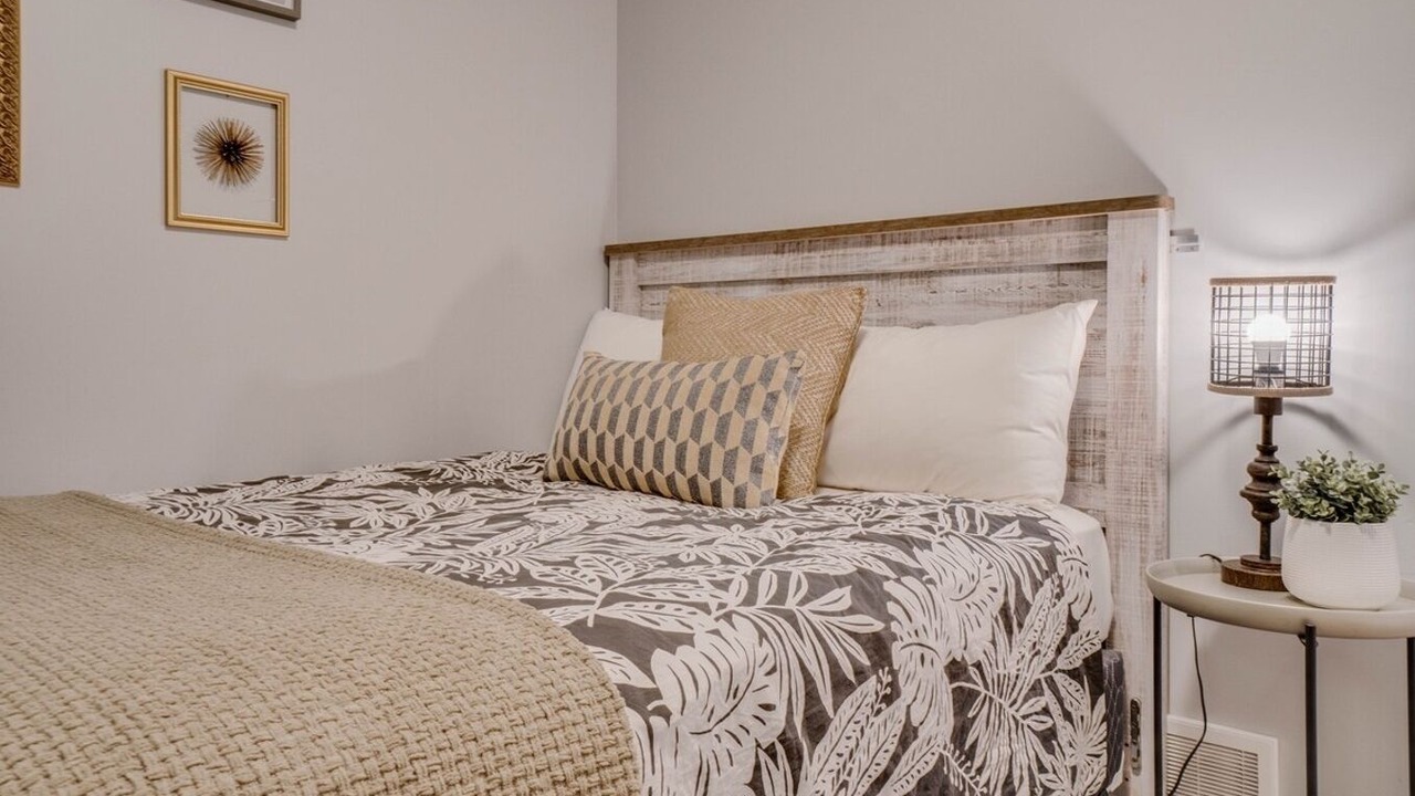 Photo of Bedroom in North Central Edmonton