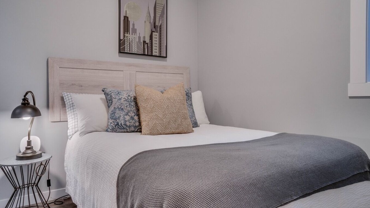 Photo of Bedroom in North Central Edmonton