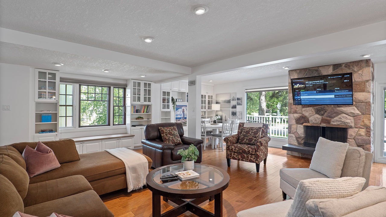 Photo of Livingroom in Southwest Edmonton