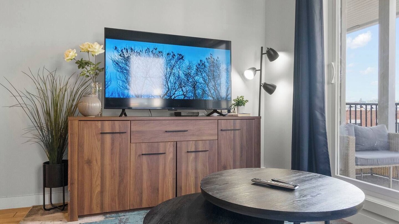 Photo of Livingroom in Whyte ave