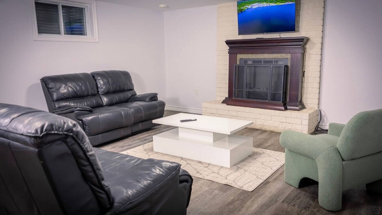 Photo of Livingroom in Barrie