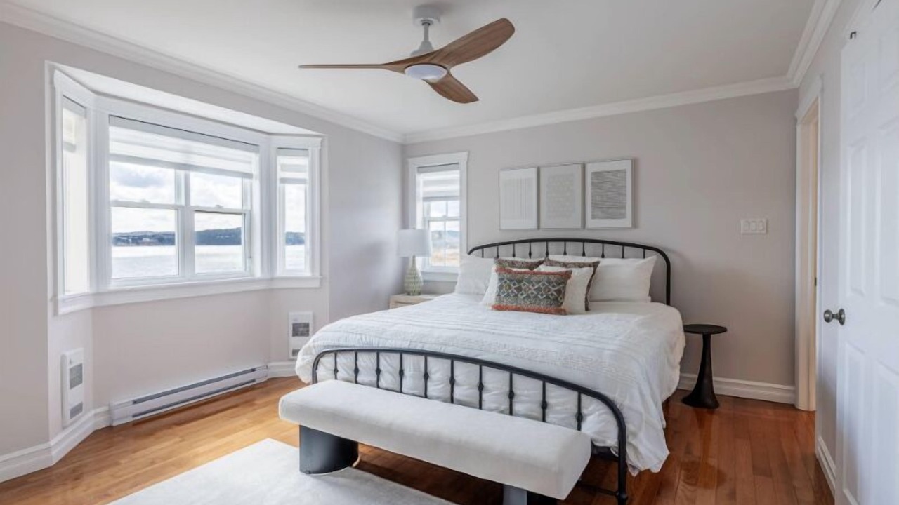 Photo of Bedroom in Bay Roberts