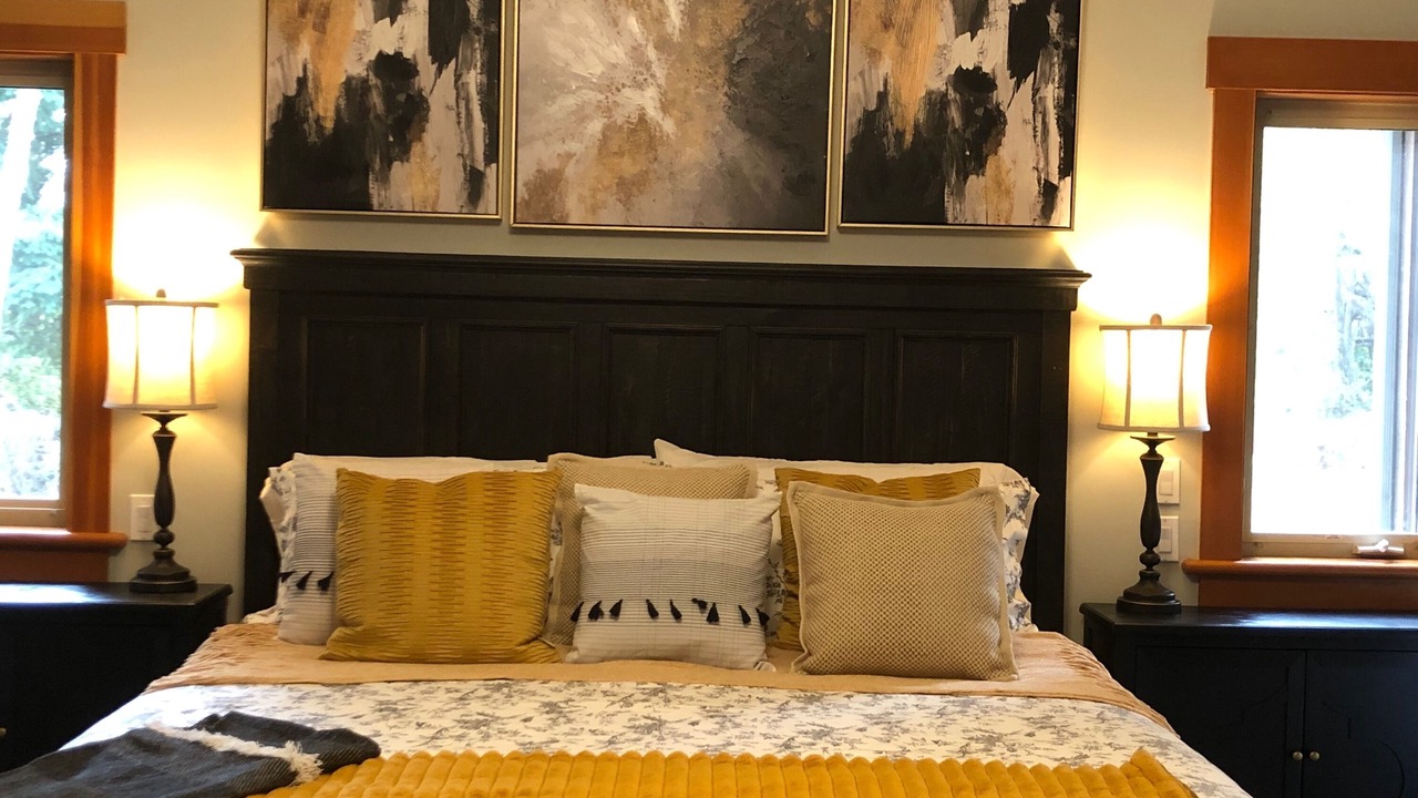 Photo of Bedroom in Central Saanich
