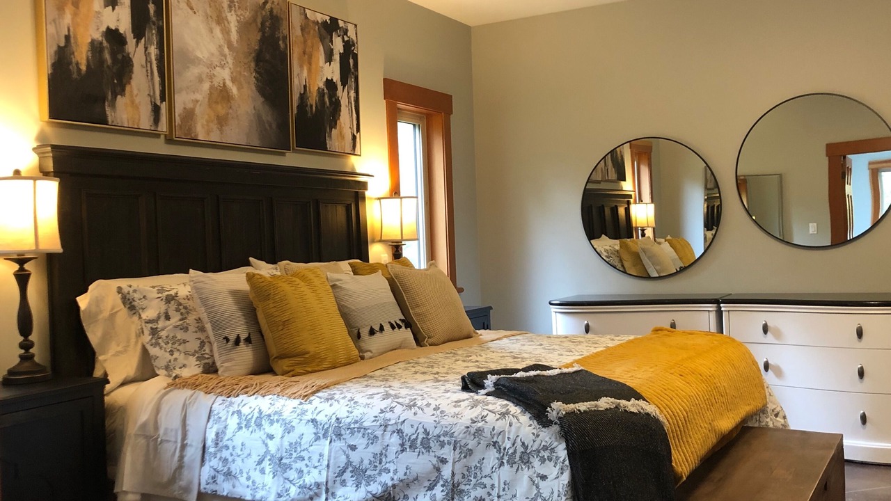 Photo of Bedroom in Central Saanich