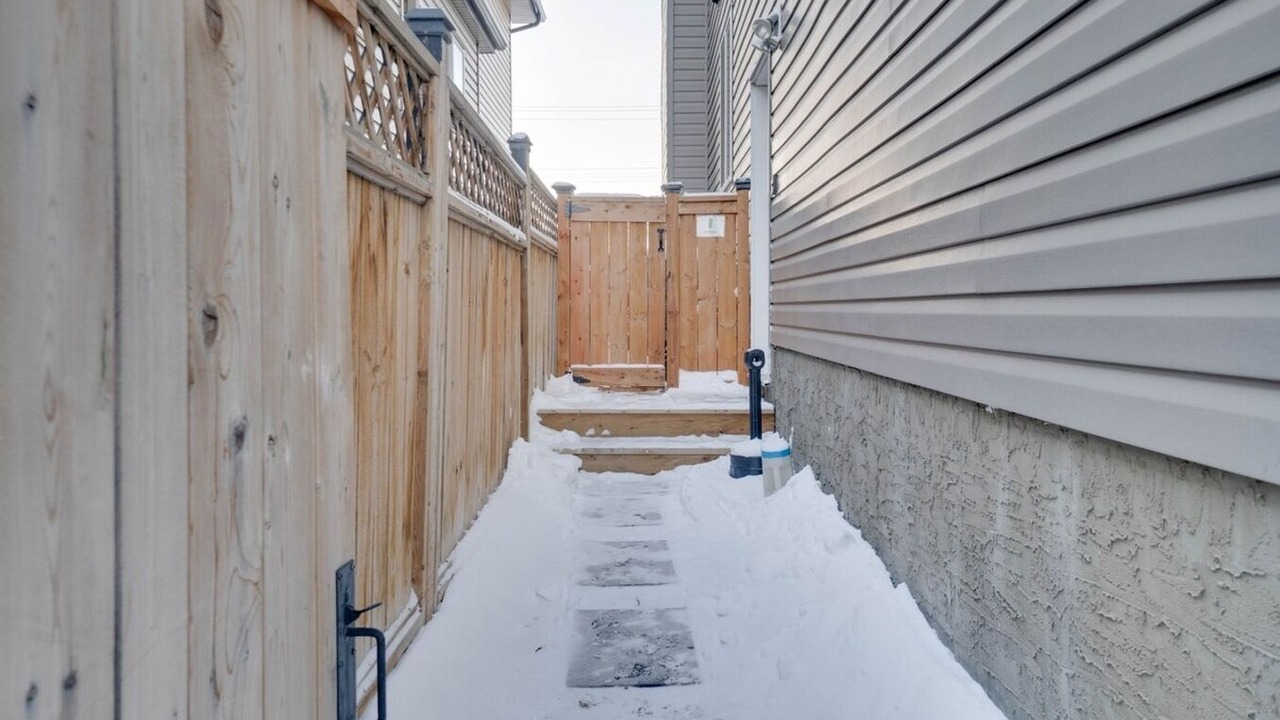 Photo of Outdoor in Jasper Place