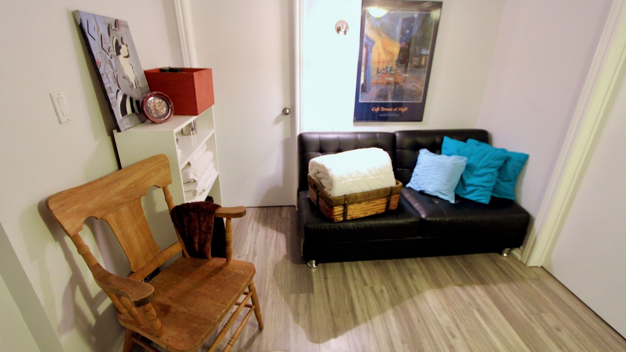Photo of Livingroom in Leslieville