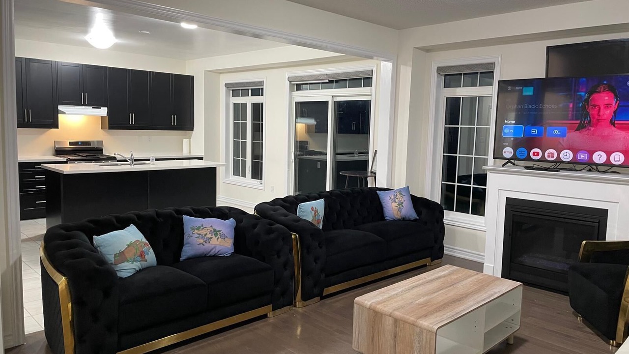 Photo of Livingroom in Brampton