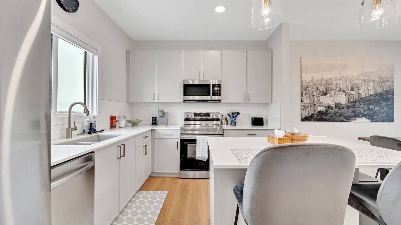 Photo of Kitchen in Division No. 11