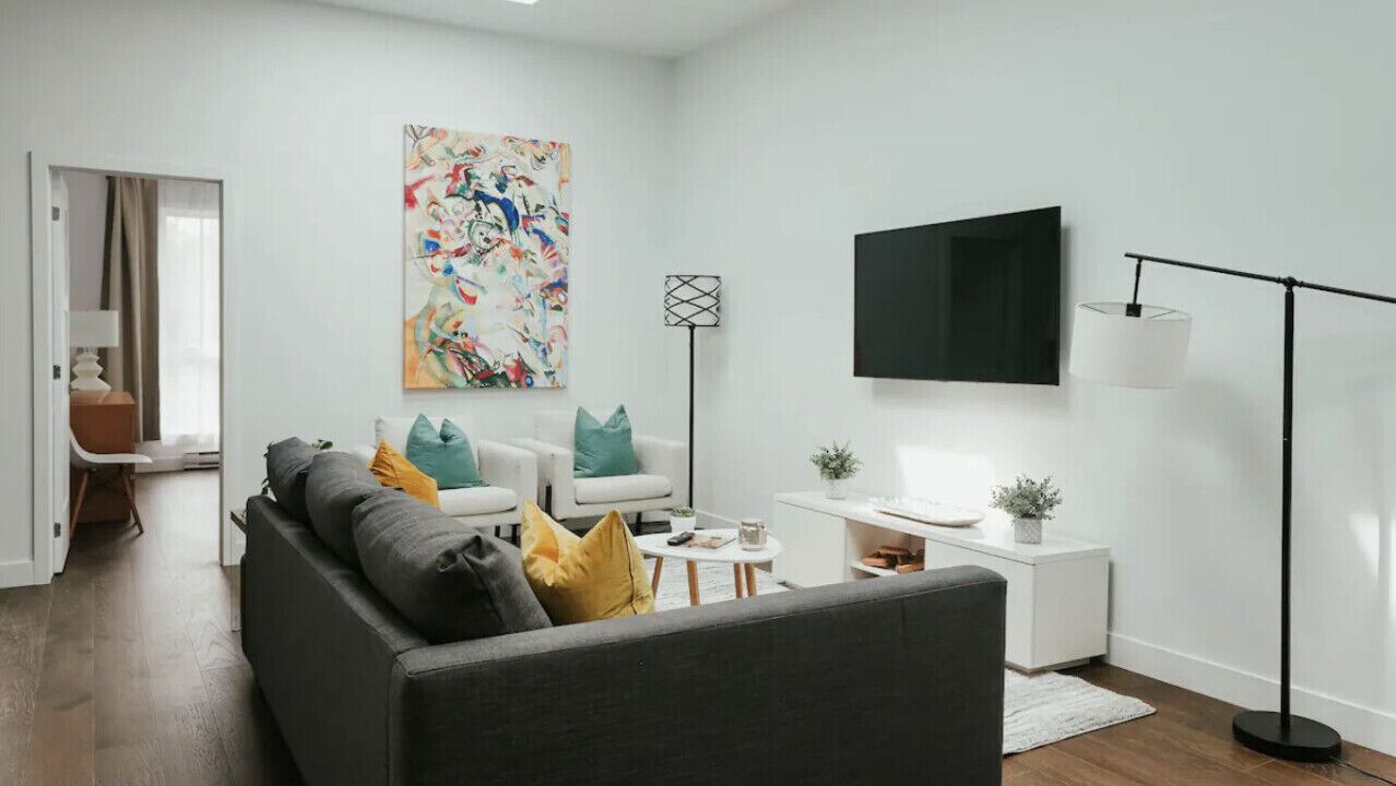 Photo of Livingroom in La Petite-Patrie