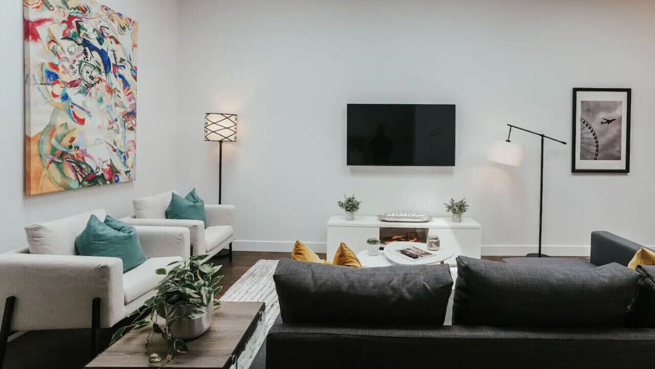 Photo of Livingroom in La Petite-Patrie