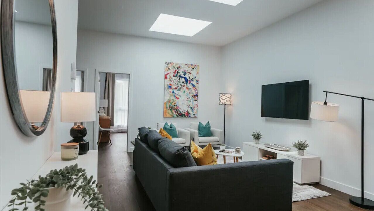 Photo of Livingroom in La Petite-Patrie