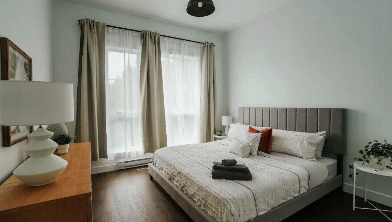 Photo of Bedroom in La Petite-Patrie
