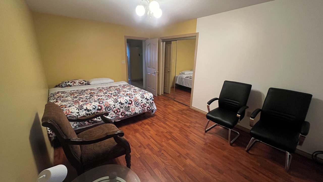 Photo of Bedroom in Langley