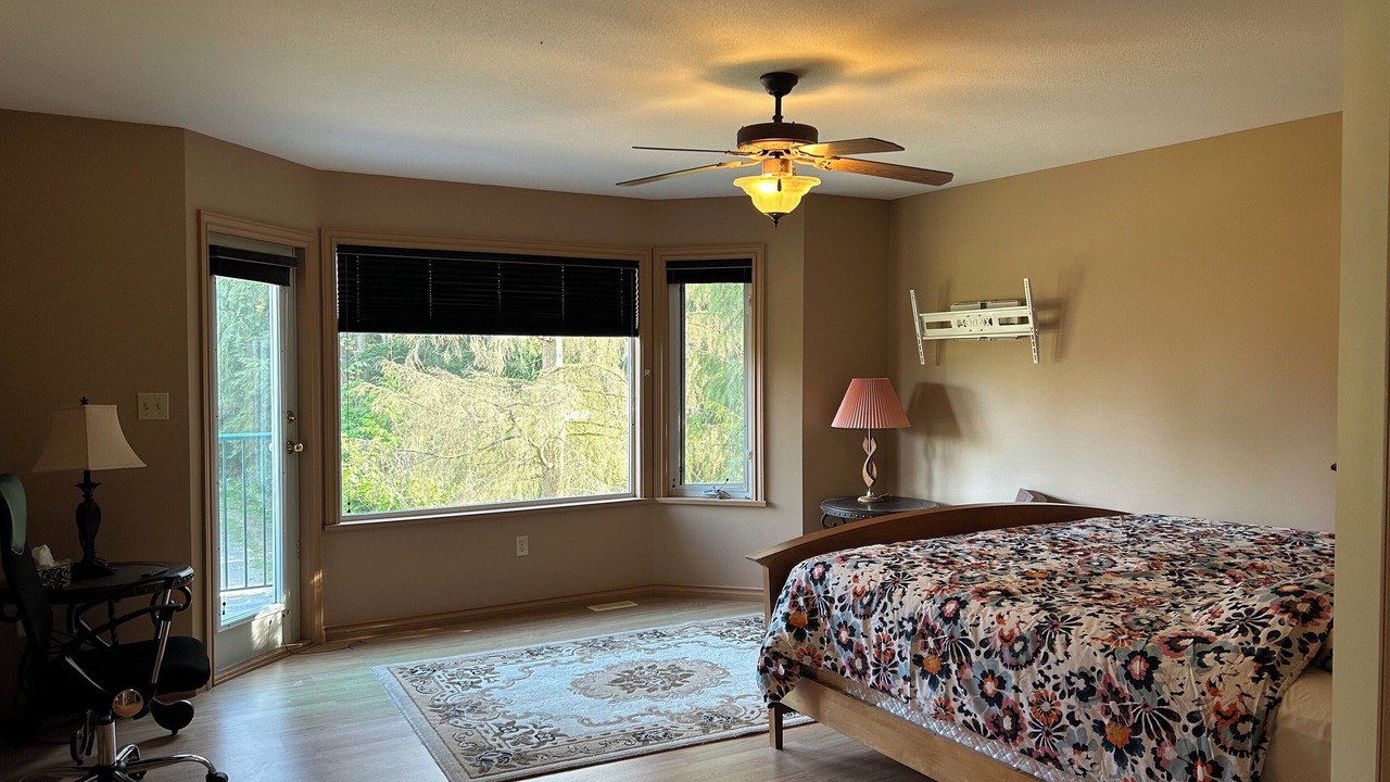 Photo of Bedroom in Langley