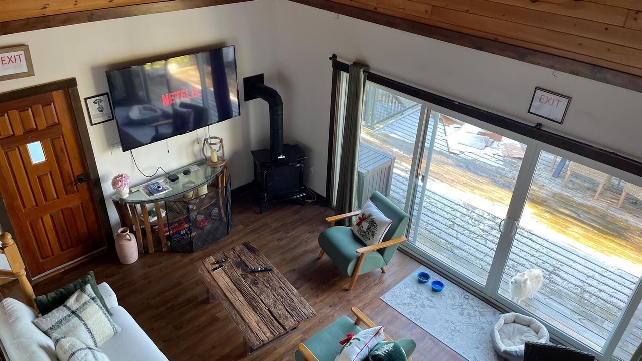 Photo of Livingroom in Northern Bruce Peninsula