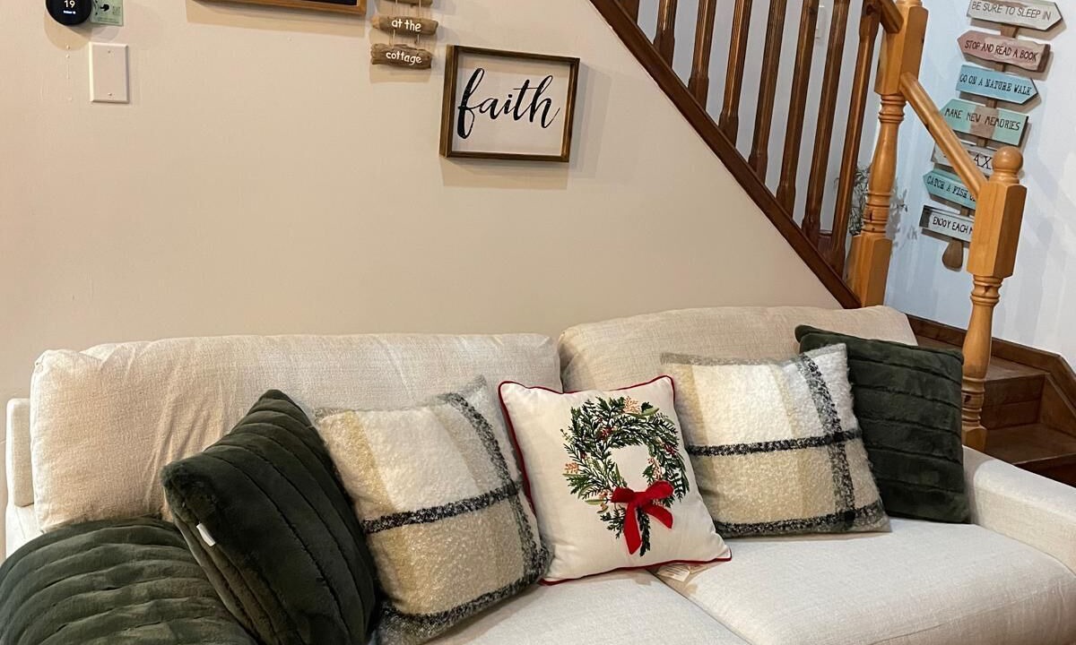 Photo of Livingroom in Northern Bruce Peninsula