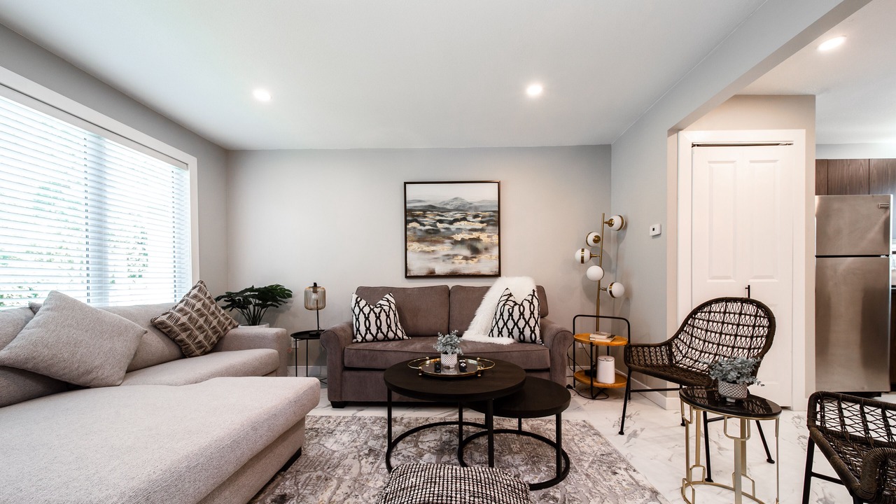 Photo of Livingroom in Northeast Edmonton