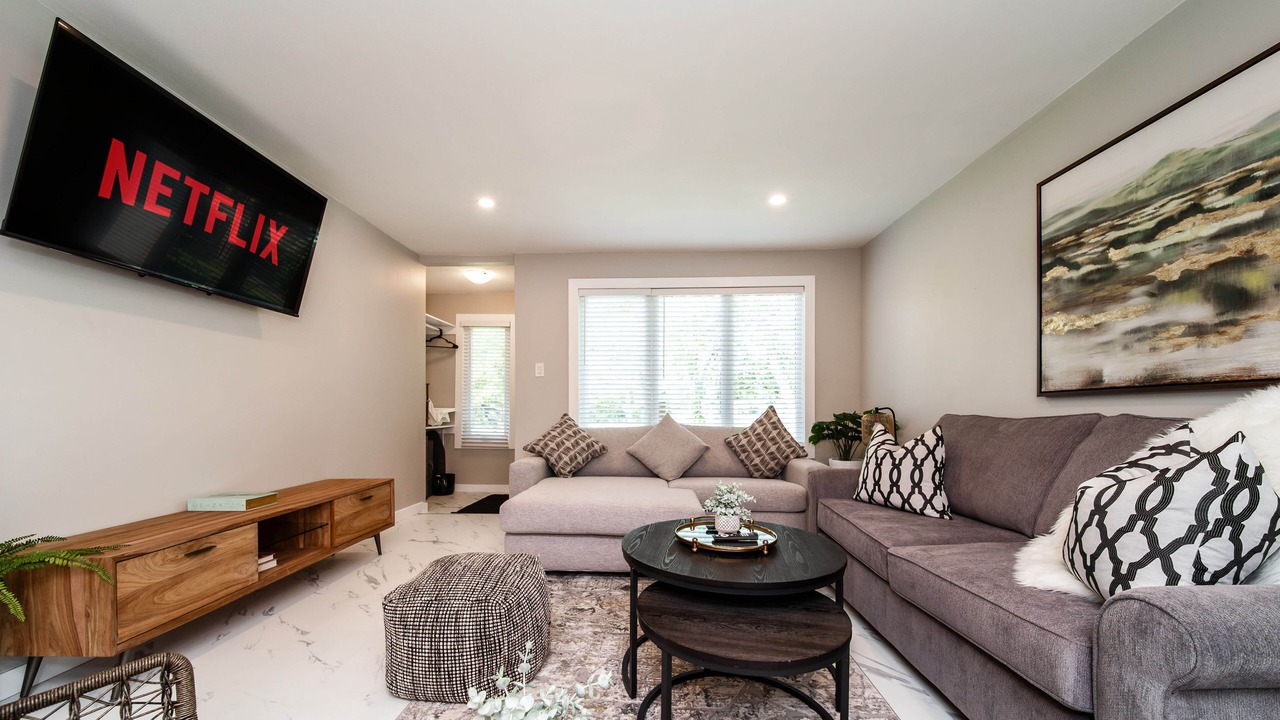 Photo of Livingroom in Northeast Edmonton