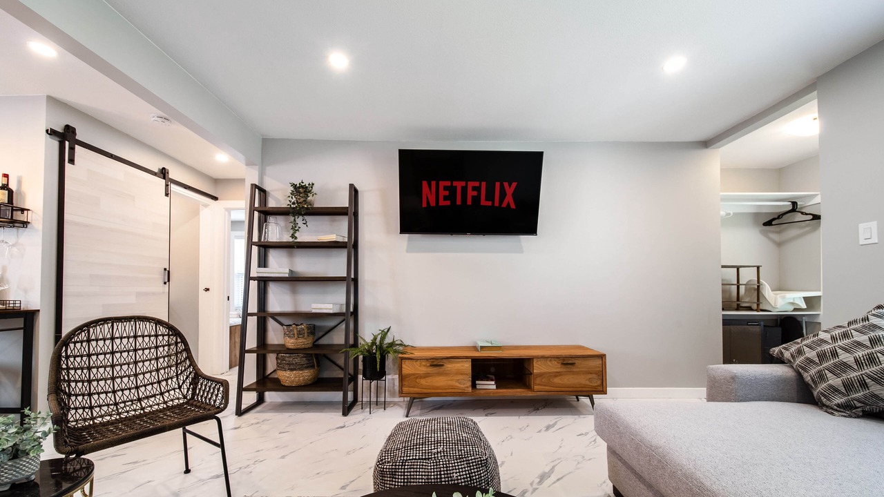 Photo of Livingroom in Northeast Edmonton