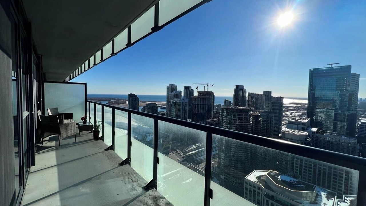 Photo of Patio Balcony in Toronto Entertainment District