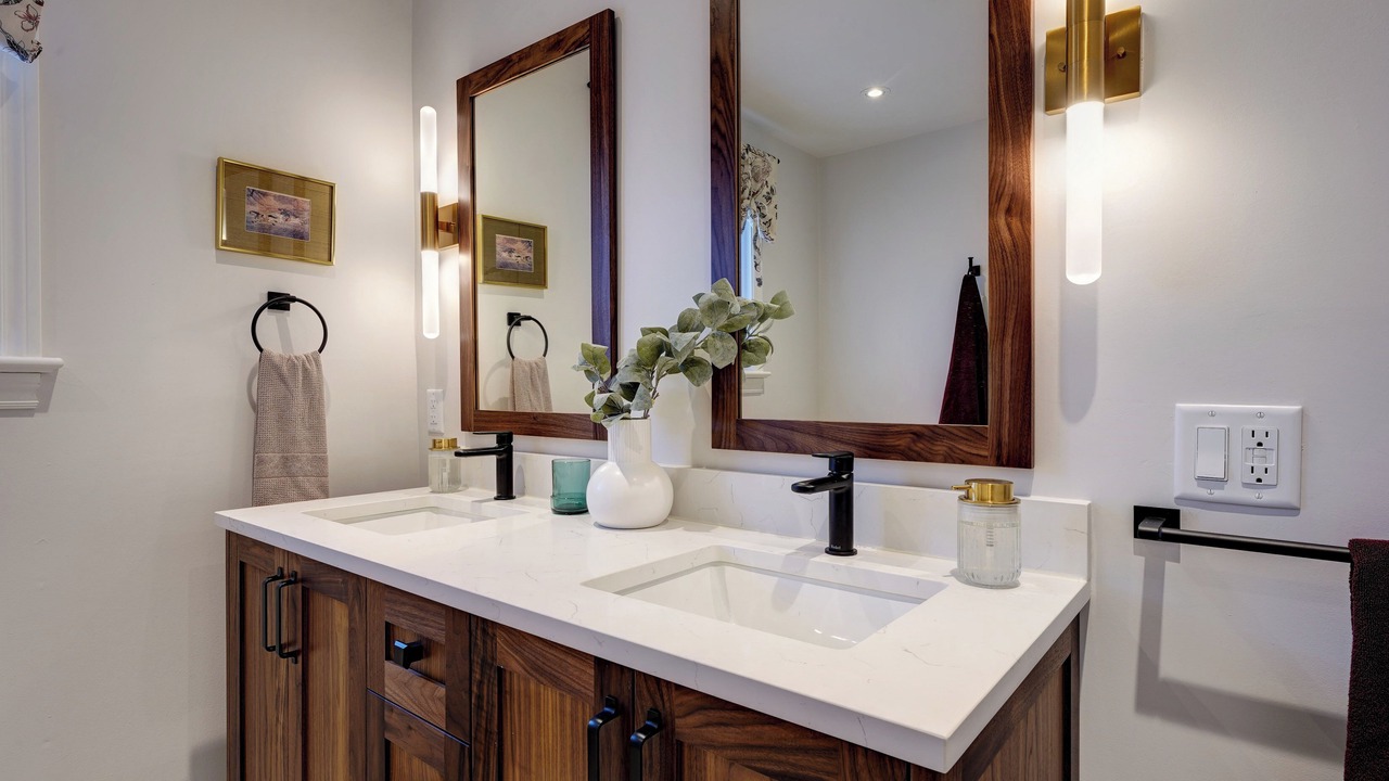 Photo of Bathroom in Mont-St-Hilaire