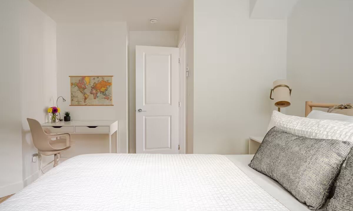 Photo of Bedroom in Colwood