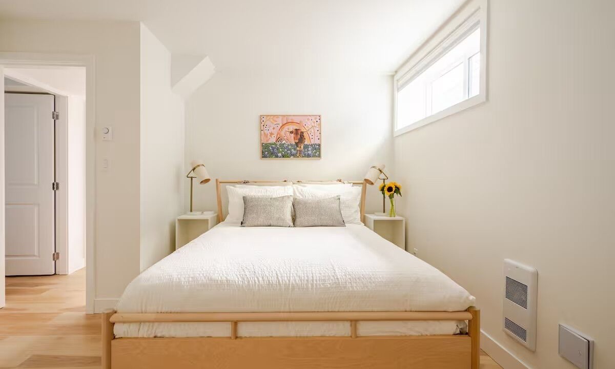 Photo of Bedroom in Colwood