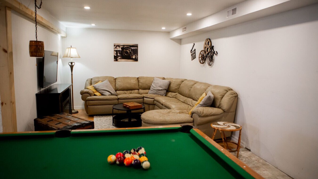 Photo of Livingroom in Strong
